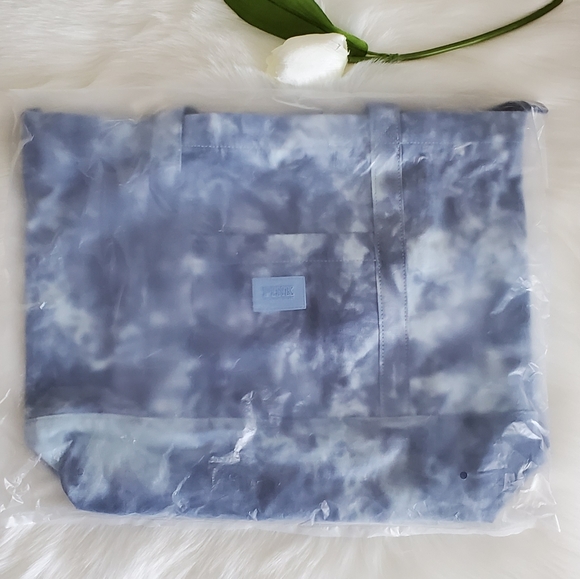 💕PINK VICTORIA'S SECRET TOTE - Picture 2 of 4